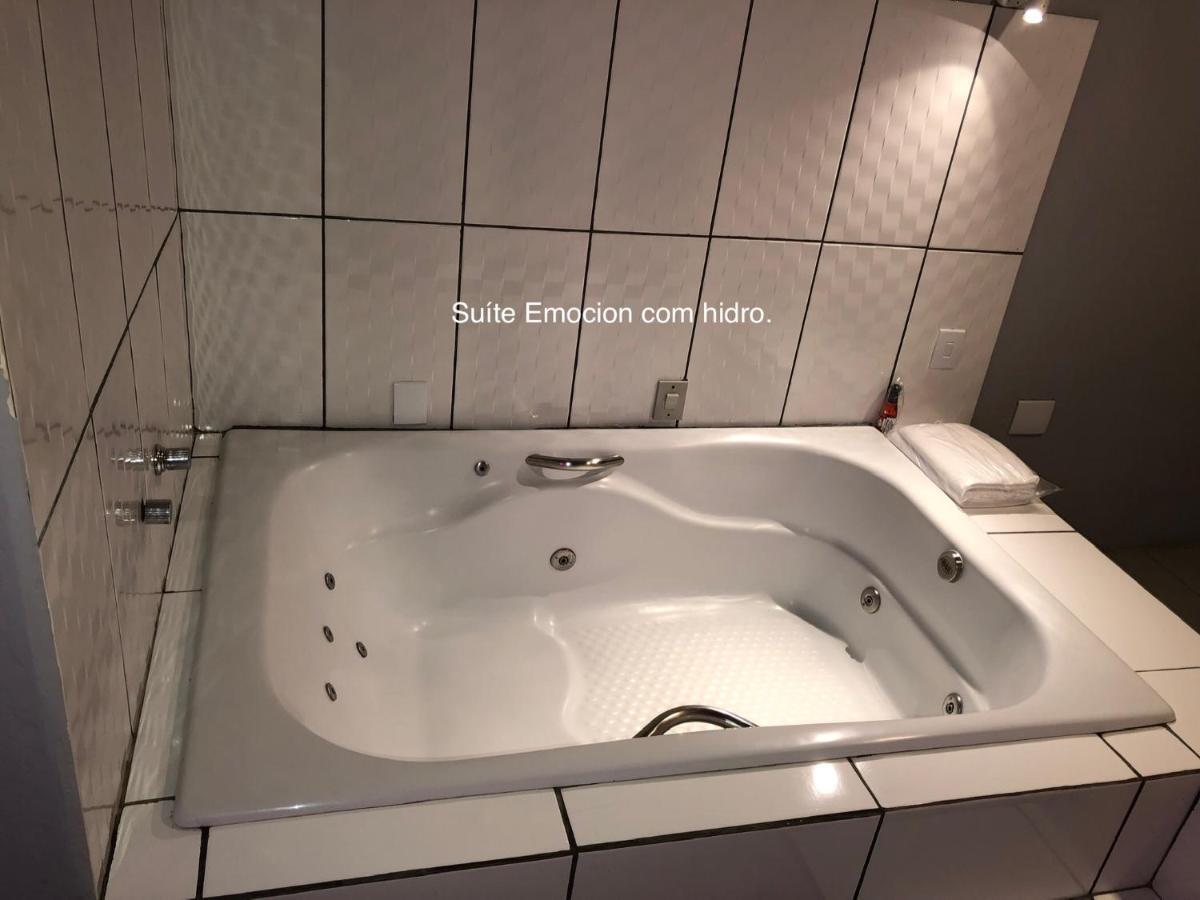 Motel Del Fuego (Adults Only) เปโลตัส ภายนอก รูปภาพ